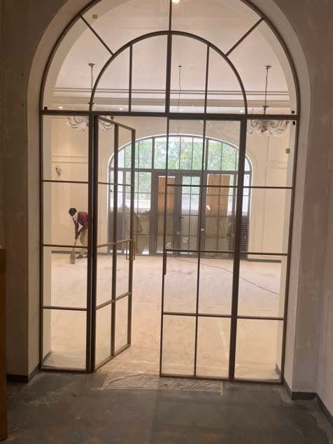 DLF Camelias Residence